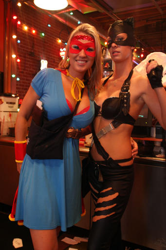 Обо всем - Comic-Con 2009. Большая фотоподборка (Косплей и booth babes)